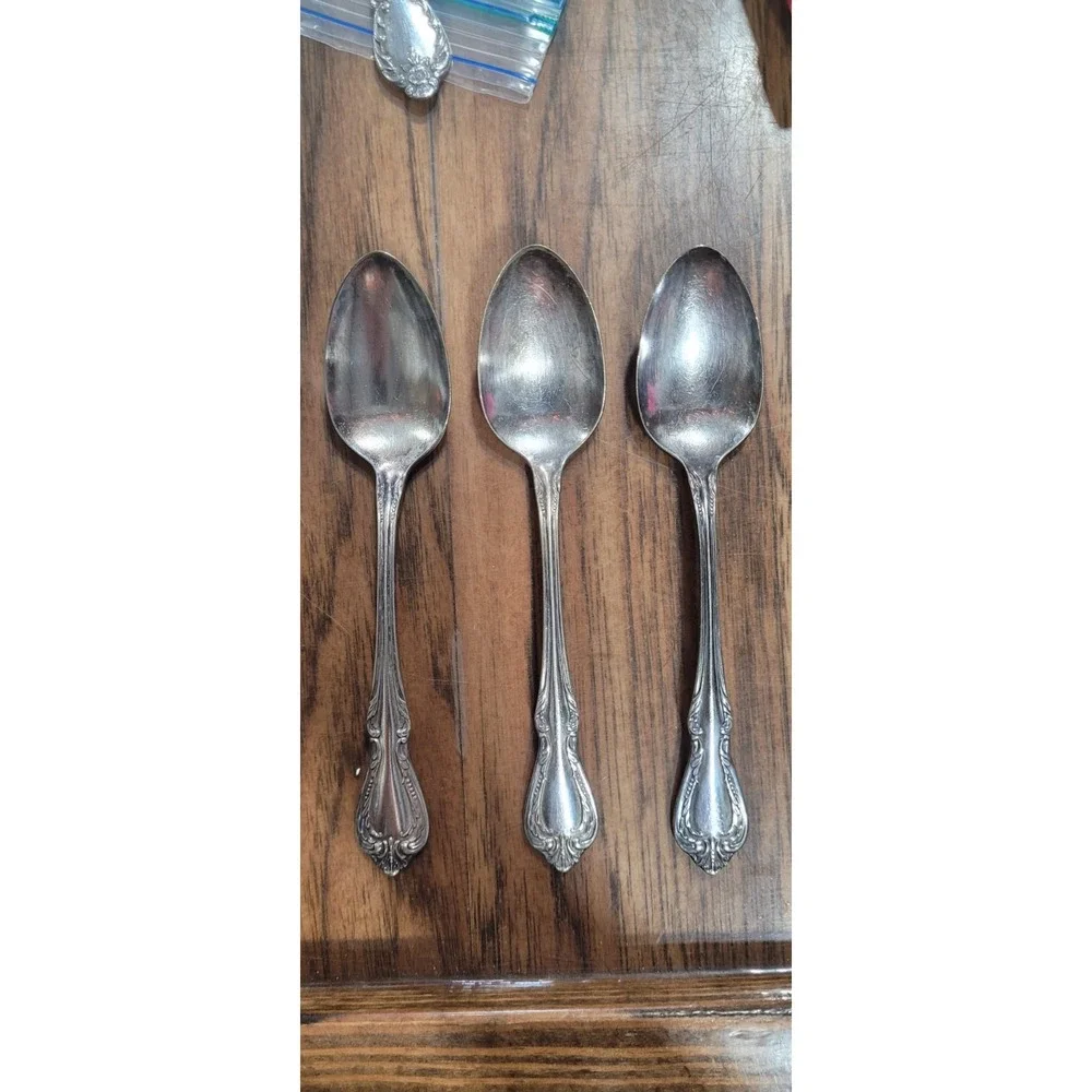 Oneida Wm A Rogers CHALICE Harmony  Silverplate 3 Oval Spoons 1958